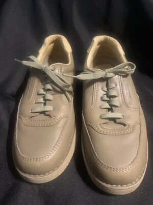 Rockport Prowalker Women's Leather Walking Shoes  W2312 Taupe Size 5-1/2 M - Image 1 of 4