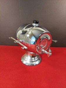 Dispensador de barril de whisky vintage solo pieza de decoración cromada - Imagen 1 de 22