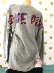 Sudadera Victoria's Secret Rosa con Cordones Universitarios Crew Gris Logotipo Floral - Imagen 1 de 3