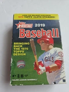 2019 TOPPS HERITAGE BLASTER BOX 1970 TOPPS DESIGN LOOK FOR AUTO & RELICS - Picture 1 of 6