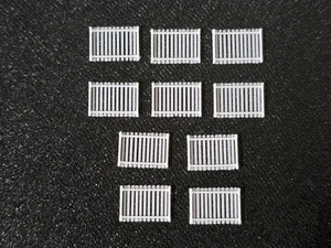 Garden Fencing 6ft Z Gauge White 10 Pack Wood 1:220 Scale Models Train Railway - Picture 1 of 5