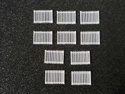 Garden Fencing 6ft Z Gauge White 10 Pack Wood 1:220 Scale Models Train Railway - Image 1 of 4