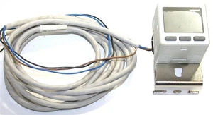 SMC ISE20-N 12 - 24VDC Digital Pressure Switch W/ cable and bracket  - Picture 1 of 4
