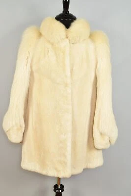 Requintado casaco de pele de raposa e castor forrado de cetim - Imagem 1 de 4