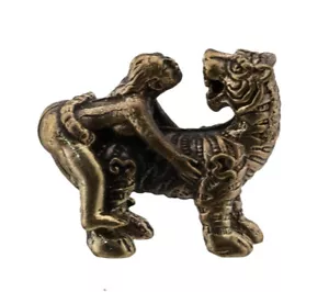 Thai Amulet Erotic Tiger Attraction Be Loves - Love 6473 J17 - Picture 1 of 3