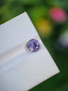 Spinell Stein natur lose bläulich violett Farbe facettiert unbehandelt Afghanistan - Bild 1 von 4