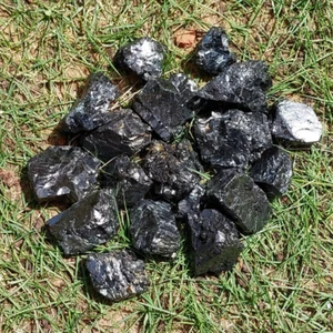 One Piece Shungite Rough Chunk, Raw Shungite 18 to 30 Mm - Picture 1 of 5