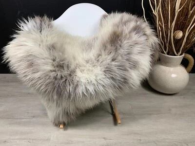 Alfombra de piel de oveja islandesa natural única de piel genuina suave mejor decoración de cubierta de asiento Foto 1 de 4