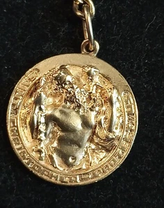 RUSER ANTIQUE 14K GOLD SAINT CHRISTOPHER MEDAL LUCKY CHAIN AMAZING 3D.RARE . - Picture 1 of 12