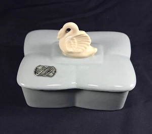 Vintage Chadwick China Porcelain Dresser Box Light Blue Swan Handle USA - Picture 1 of 6