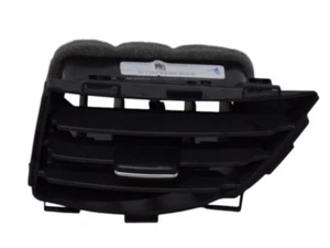 Diffusore Aria Condizionata Centrale Suzuki Baleno 73620M68P00 73620M68P00C48... - Foto 1 di 4