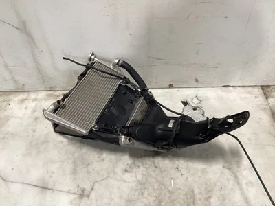 12-19 Ducati Panigale 899 959 1199 1299 MONTAJE EMBELLECEDOR VENTILADOR RADIADOR EVOTECH OEM Foto 1 de 3