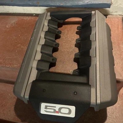 Ford Mustang GT 2015, 2016, 2017 5,0 L V8 cubierta de motor OEM, #FR3E-6A949-BF Foto 1 de 4