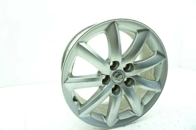 Llanta de aleación Lexus LS460 2007-2009 9 radios 18x7,5 con tapa central plateada OEM Foto 1 de 4