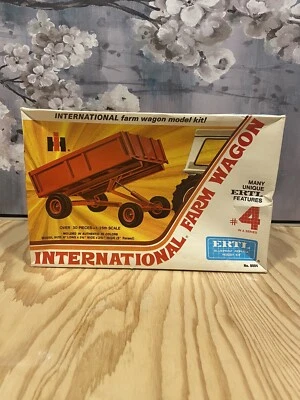 International Farm Wagon escala 1/25 Foto 1 de 4