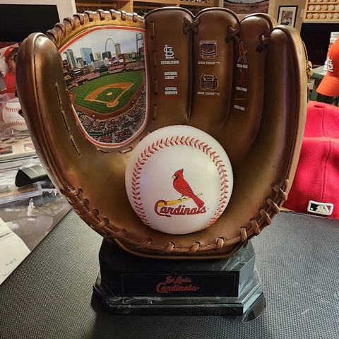 St Louis Cardinals Commemorative Bradford Exchange Bronze Glove 235/5000 Cover