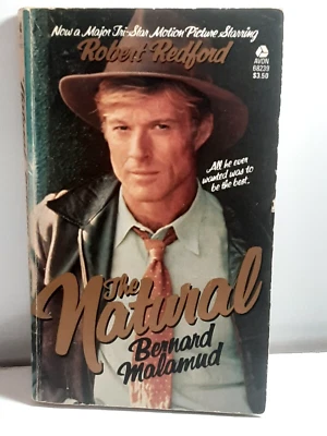 The Natural Bernard Malamud Paperback Movie tie-in Robert Redford 1984 bp Foto 1 de 4
