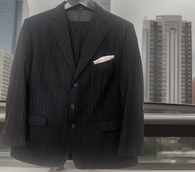 DAKS ~LONDON VINTAGE GREY PINSTRIPE WINTER BUSINESS/WORK SUIT UK 46's EU 56's - Image 1 of 4
