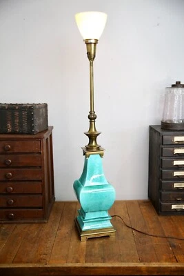 Vintage Stiffel Asian Pagoda Style Emerald Ceramic Brass Table Lamp Mid Century - Image 1 of 4