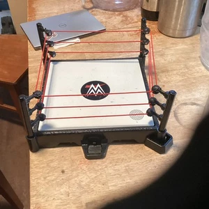 WWE - Tough Talkers Wrestling Ring funktioniert - Bild 1 von 1