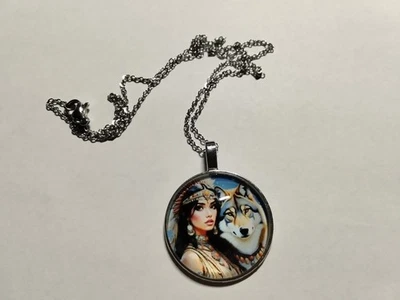 Halskette mit Anhänger Amulett / INDIANERIN WOLF - Bild 1 von 4