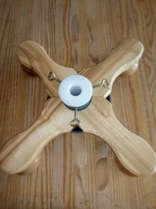 Christbaumständer Holz Top Zustand - Bild 1 von 3