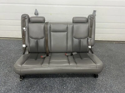 Chevy Suburban GMC Yukon XL 2001-2006 cuero tercera fila asiento gris medio U67 Foto 1 de 4