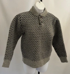 Womens LL Bean 100% Lambs Wool Sweater Black Gray Houndstooth 2 Button Size Med - Picture 1 of 6