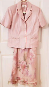Studio 1 Two Piece Suit Short Sleeve Jacket Top & Skirt - Pink Floral - Size 8