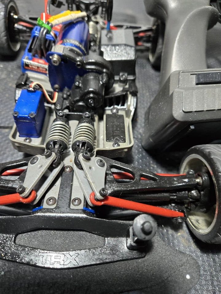 Traxxas Erevo 1/16 come in foto - Immagine 1 di 4