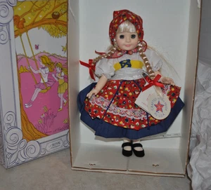 NUEVO DE COLECCIÓN Casa Real de Muñecas R87-1263 GRETEL 11 pulgadas Muñeca de Vinilo Hada Alemana de EE. UU. - Imagen 1 de 6