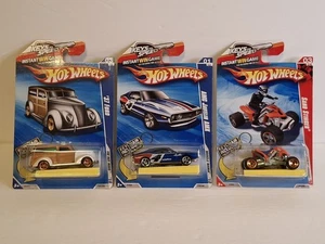Hot Wheels Keys To Speed Bundle Of 3 With Keychain - Picture 1 of 6