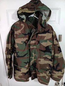 Vintage Military Coat Cold Weather Field Camouflage Woodland Medium Short CLEAN - Picture 1 of 10