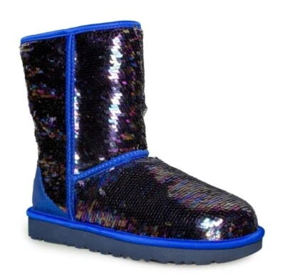 ¡Nuevo! Uggs de lentejuelas talla 5 Foto 1 de 4