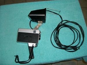 Vintage Kodak Instamatic M24 Movie Camera and Sylvania Sun-Gun Light - Picture 1 of 4