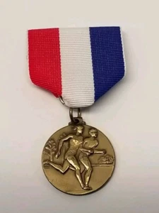 Vintage Track & Field Brass Medal On Pin Running Sprinting Collectible Exonumia - Picture 1 of 11