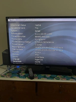 Perno de cable TiVo VOX 1TB con suscripción de por vida y un Tivo Mini Foto 1 de 4