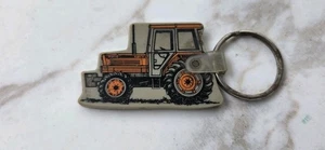 RARO DE COLECCIÓN AÑOS 70 KUBOTA TRACTOR M8950 COCHE Llavero Llavero Llavero KELLER BROS LIBANON PA - Imagen 1 de 4
