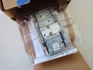 Johnson Controls T-4002-203 Pneumatisches Thermostat - Bild 1 von 4