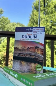 Dublin Travel Guide by Fionn Davenport and Lonely Planet Publications... - Picture 1 of 5