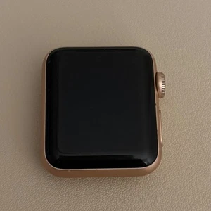 Apple Watch Series 3 38mm GPS Gold Smartwatch - Working / Battery Health 90% - Picture 1 of 7