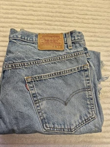 Pantalones de mezclilla para hombre Levis Jeans 42x32 relajados de pierna recta  - Imagen 1 de 15