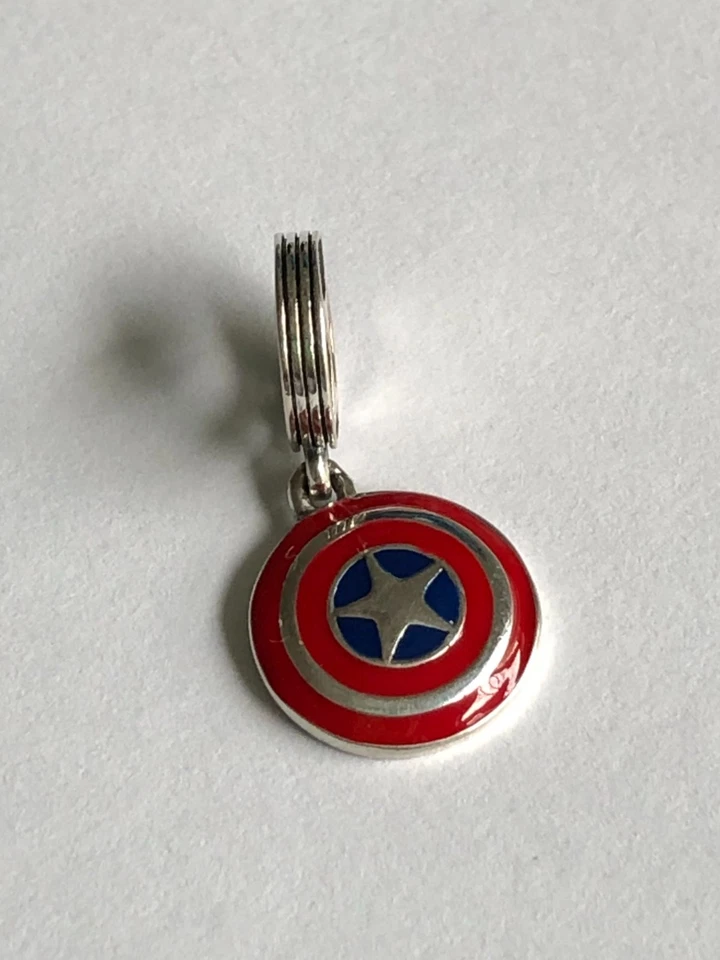 Pandora Marvel Capitán América Escudo colgante encanto #790780C01 Foto 1 de 3