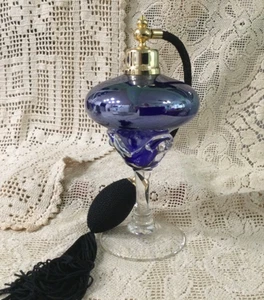 Parfümflakon, blau irisierende Glasflasche Zerstäuber mundgeblasen, One King Line - Bild 1 von 5