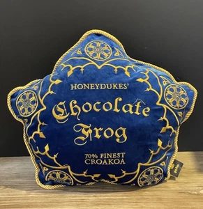 Almohada de felpa coleccionista rana chocolate duques Harry Potter con rana chocolate - Imagen 1 de 17