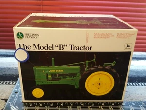 Ertl John Deere B 1/16 Druckguss Bauernhof Traktor Replik Sammlerstück - Bild 1 von 5