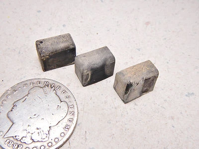 79 SUZUKI DS185 CYLINDER HEAD COOLING FIN RUBBER SPACERS DAMPERS - Image 1 of 4