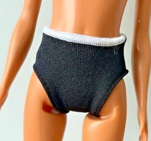 Accesorio de muñeca de moda de 11,5" negro SOLO BRAGAS ropa interior fashionista - Imagen 1 de 2