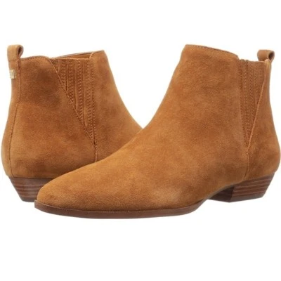 Ivanka Trump Women's Boots Avali Suede Pointed-Toe Booties 8.5M Foto 1 de 4