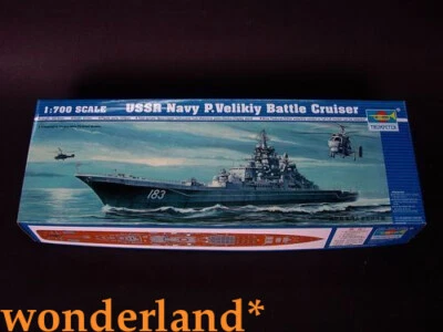 Trumpeter 1/700 05710 USSR Battle Cruiser P.Velikiy - Image 1 of 4